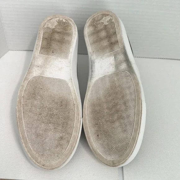 Steve Madden Women’s Wake slip on sneaker. Size 7M Olive Green color. - Picture 6 of 9